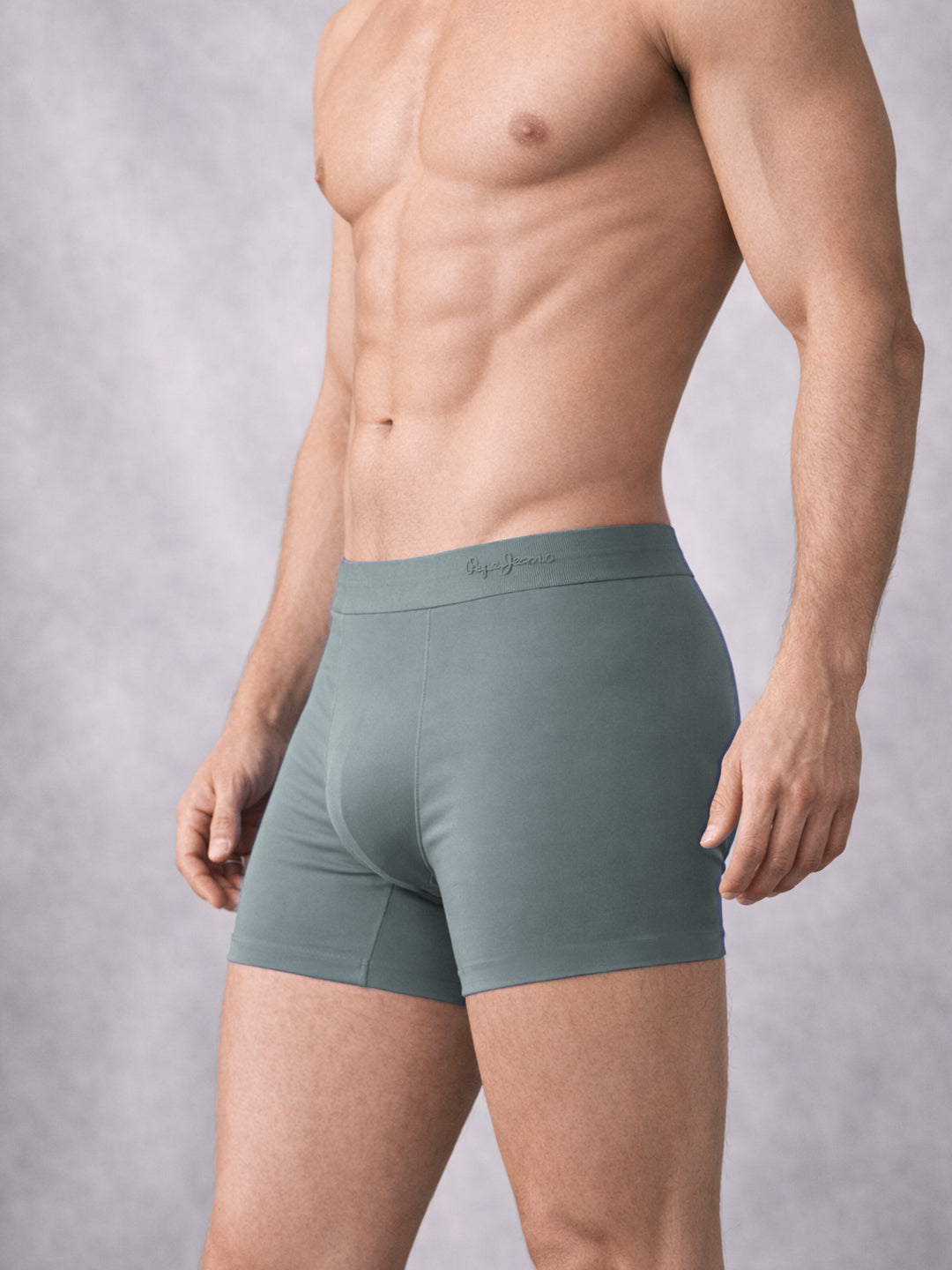 Men Solid Trunk