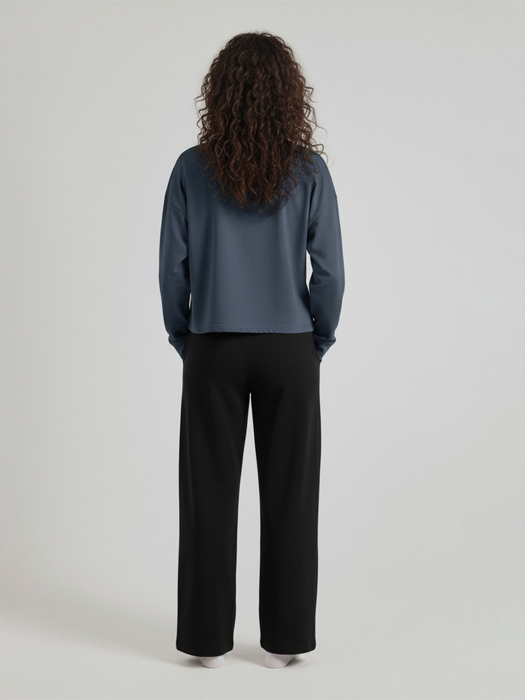 Women Solid Round Neck Pullover Oversized Sweatshirt