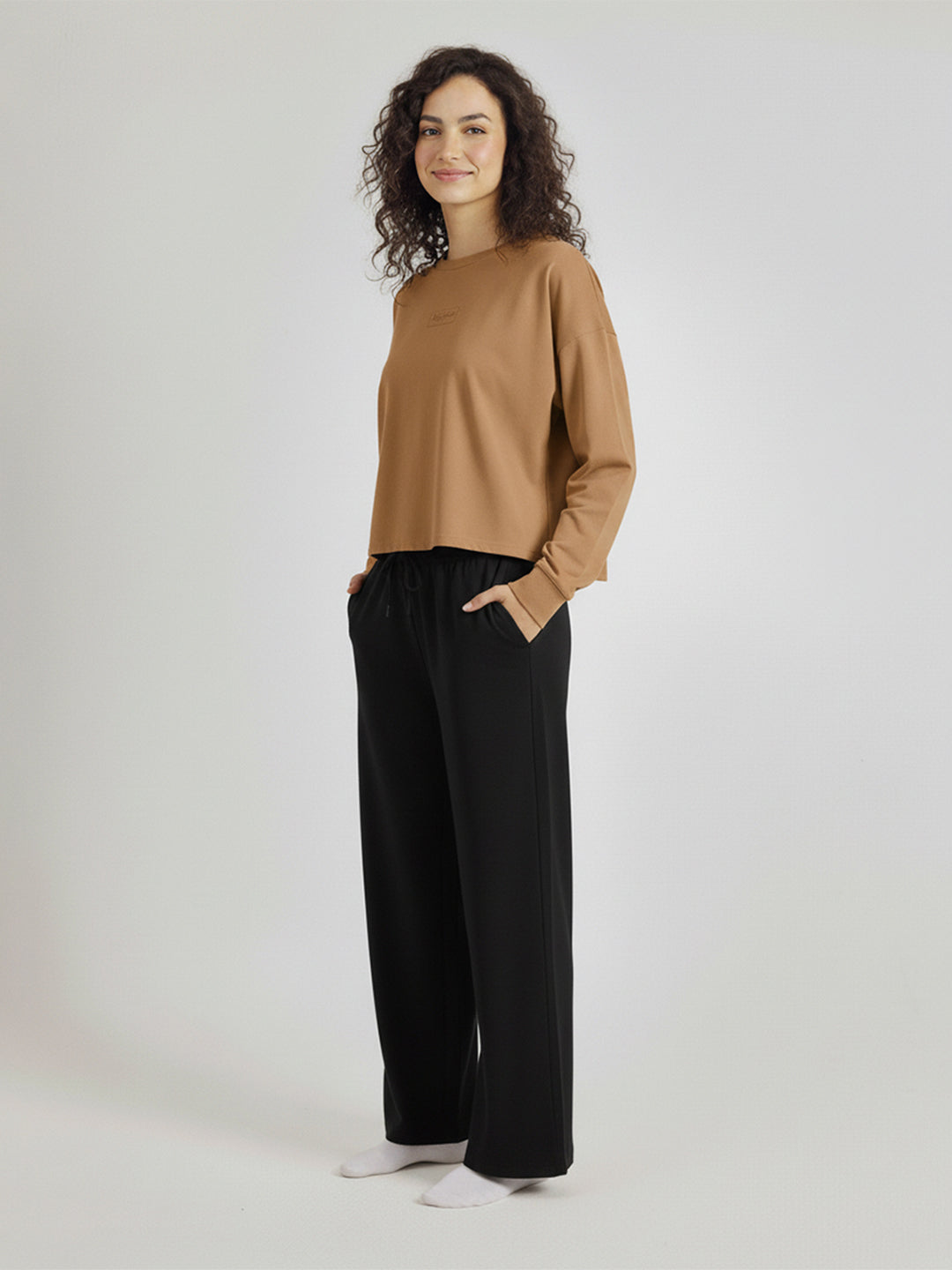 Women Solid Round Neck Pullover Oversized Sweatshirt