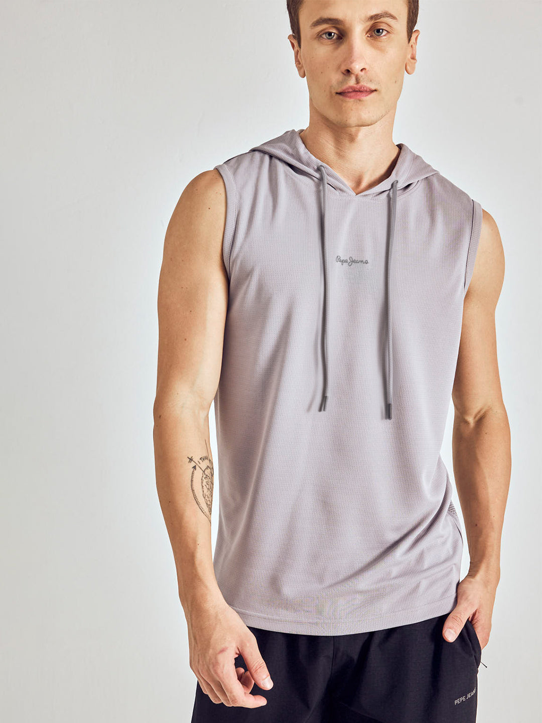 MEN ACTIVE HOODIE VEST
