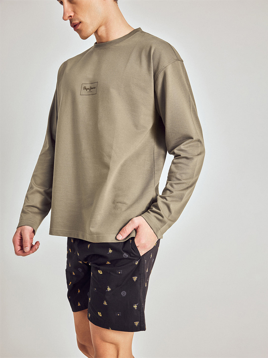 RELAXED FIT FULL T-SHIRT