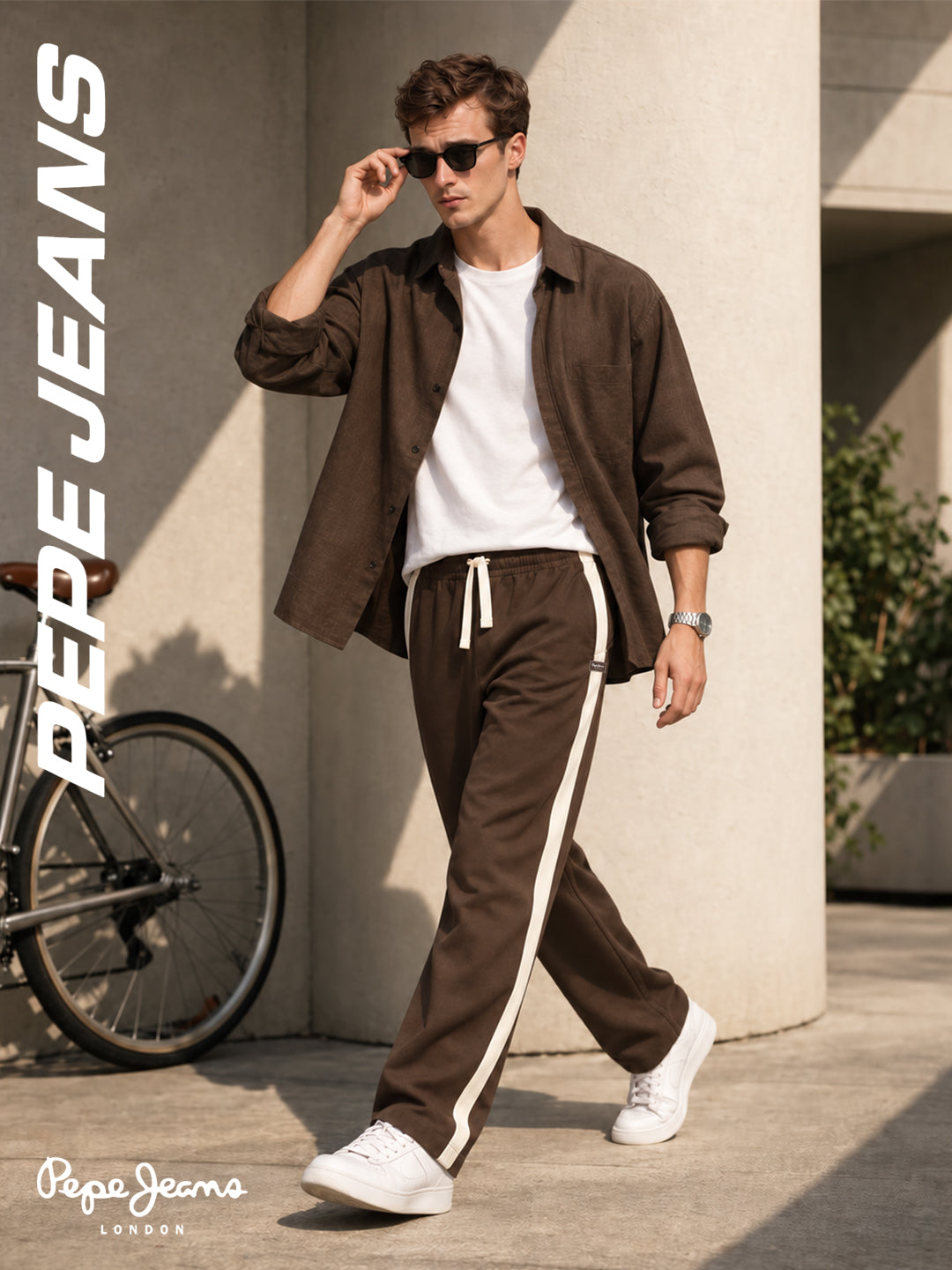 Off duty trackpants