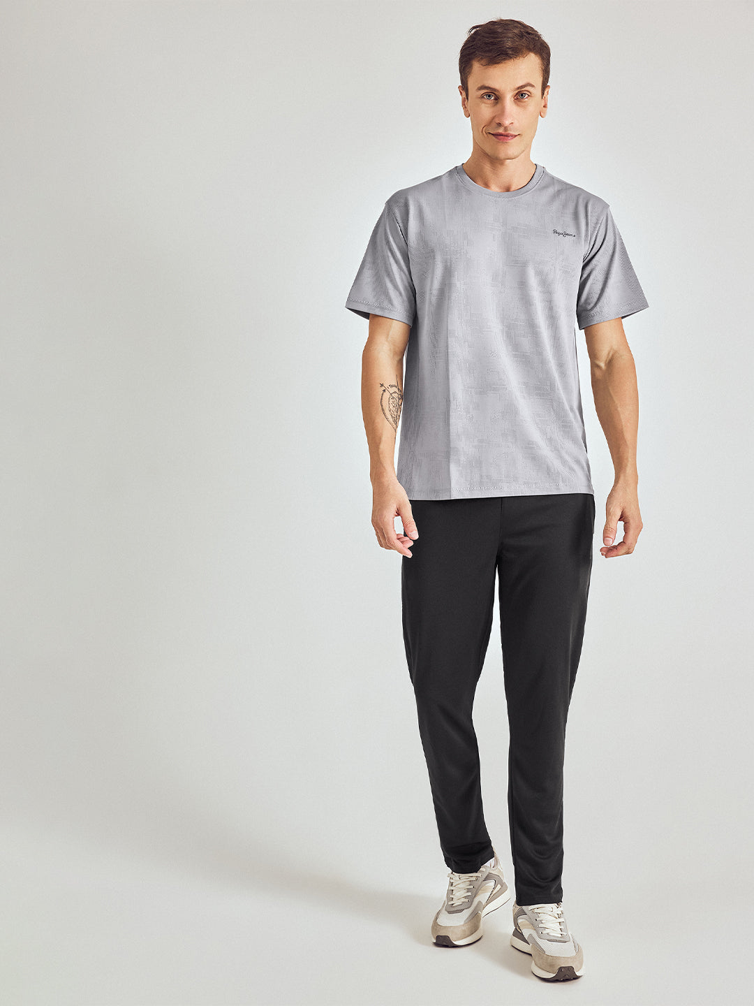 Round Neck Short Sleeves T-Shirt