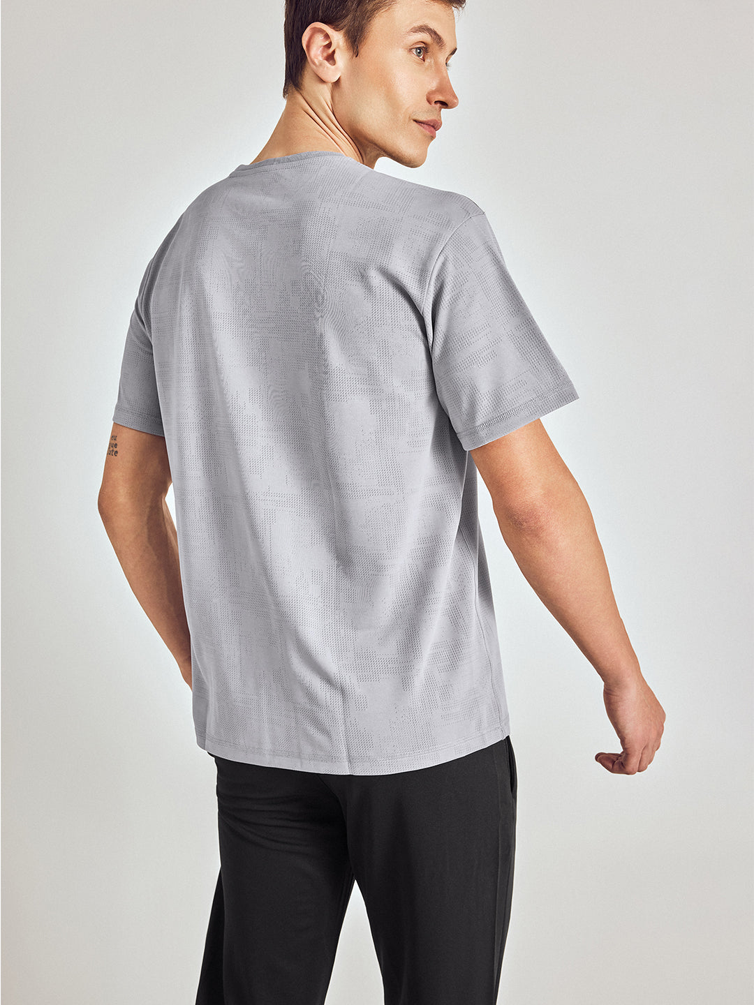 Round Neck Short Sleeves T-Shirt