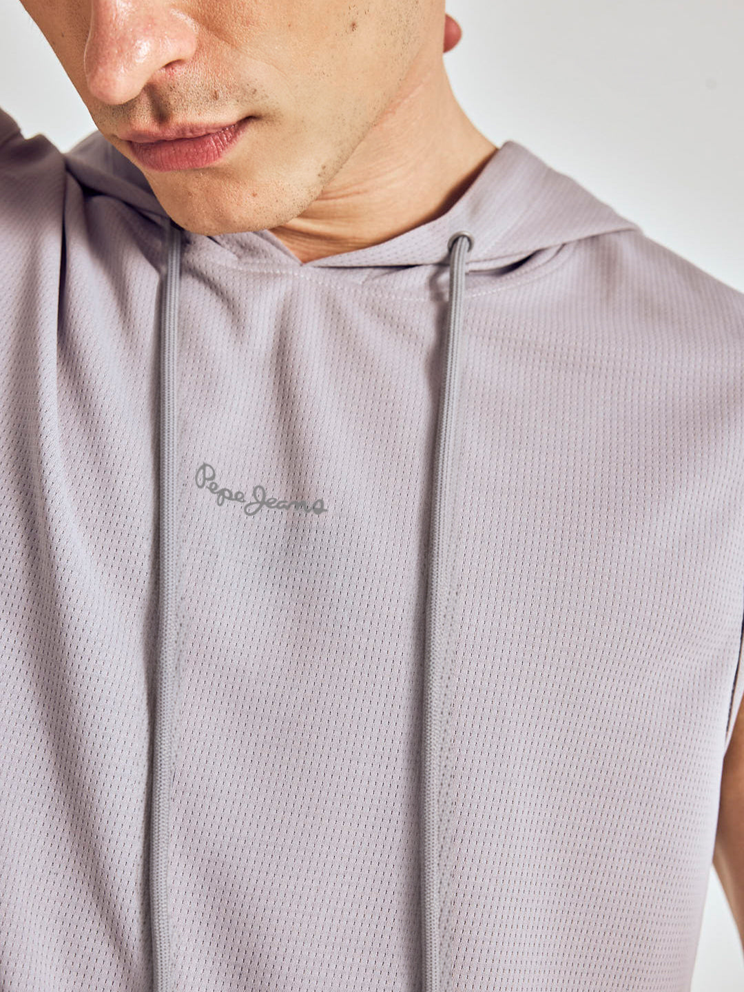 MEN ACTIVE HOODIE VEST