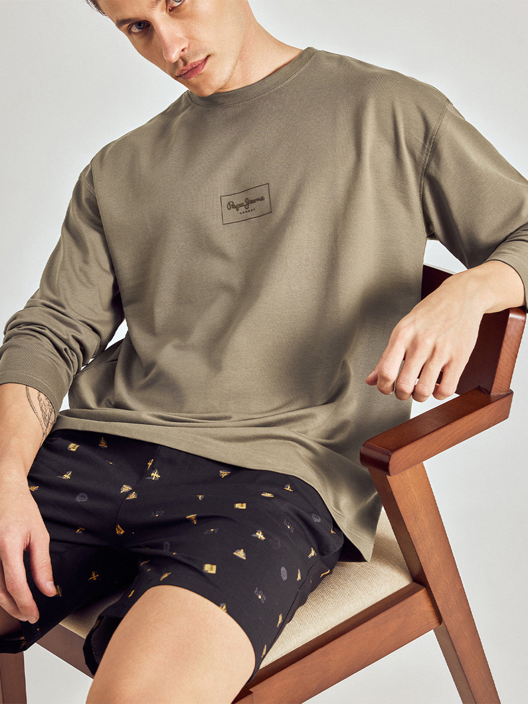 RELAXED FIT FULL T-SHIRT