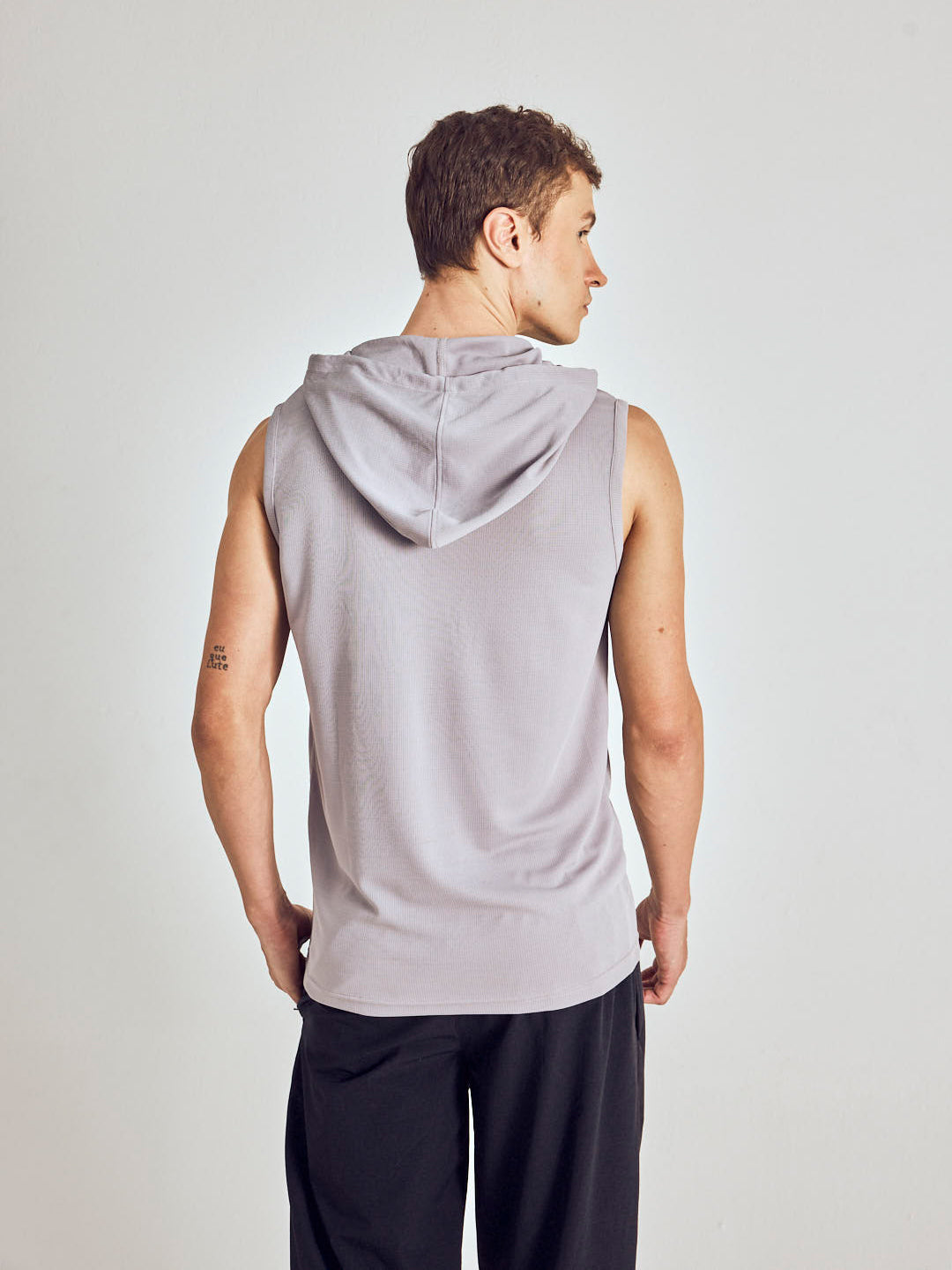 MEN ACTIVE HOODIE VEST