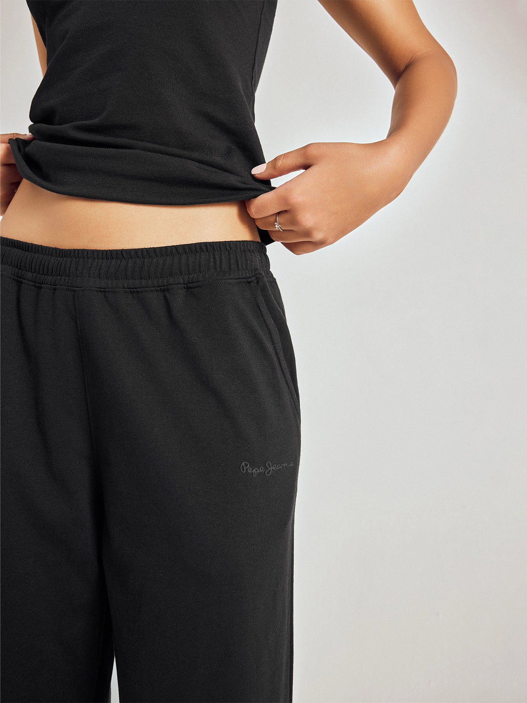 Women Trackpant